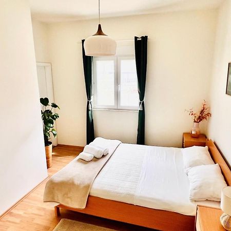 Luxury Beach Apartment W Sunset Sea Views Šibenik Exteriör bild