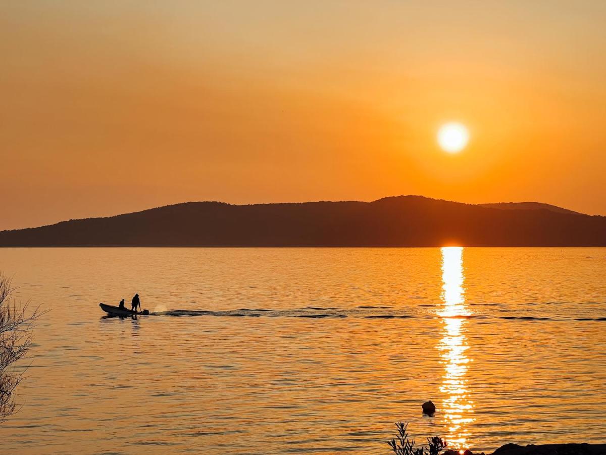 Luxury Beach Apartment W Sunset Sea Views Šibenik Exteriör bild